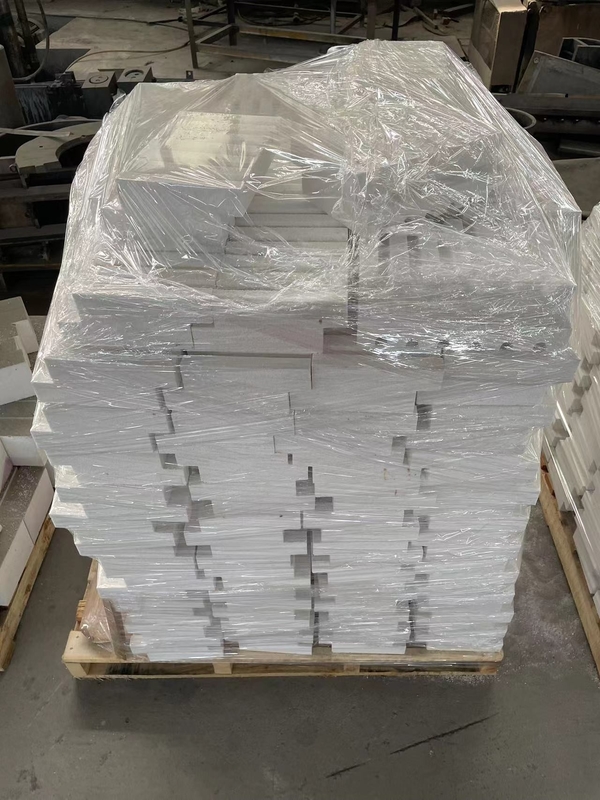 高純度円筒型円形アル2O3セラミックコーランドアルミナ 溶融用溶融用溶融用溶融器